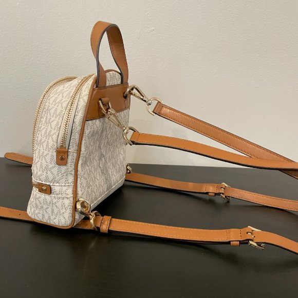 Original Michael Kors Rhea Mini Logo Backpack main image 5